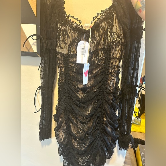 Bodycon 2000’s Style Ruched Dress - Picture 2 of 3